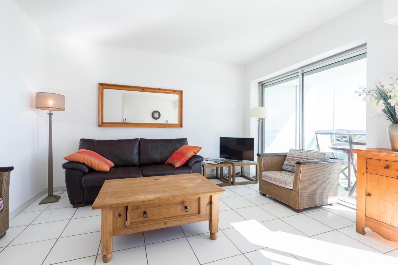 Bright Two Bedroomed Apartment On The Beach In Cannes With Huge Terrace With Fabulous Sea Views - 2001 Zewnętrze zdjęcie